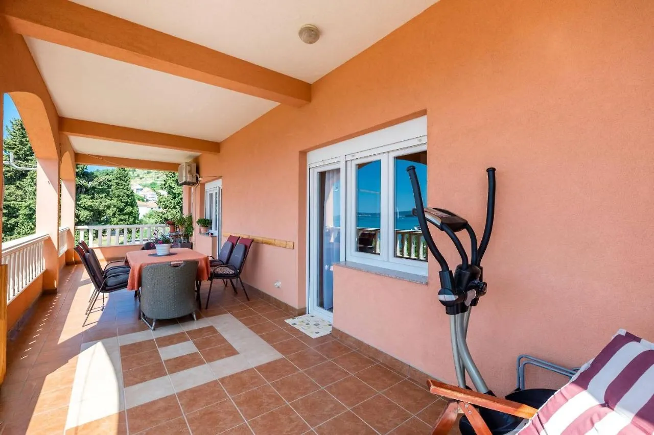 Apartment Lotus Trogir Kroatien