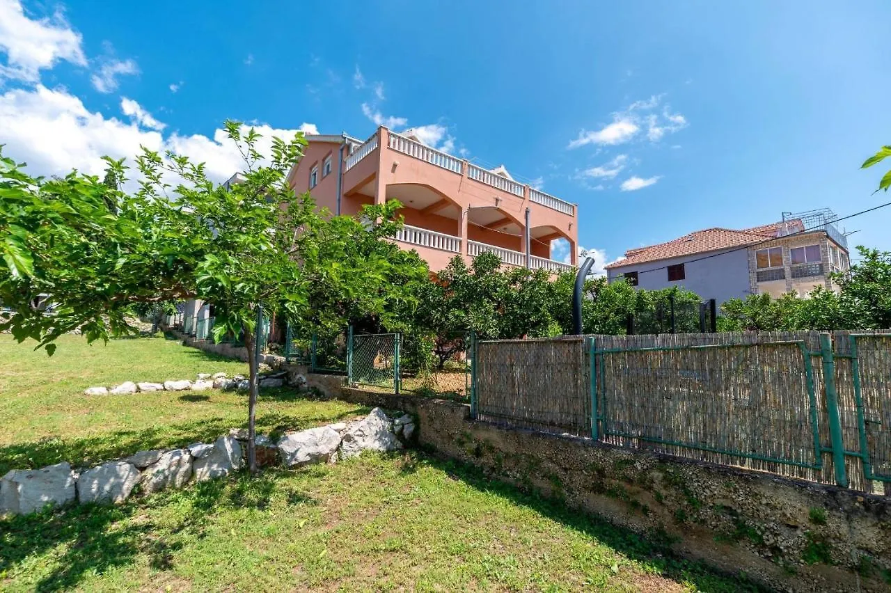 טרוגיר Apartment Lotus
