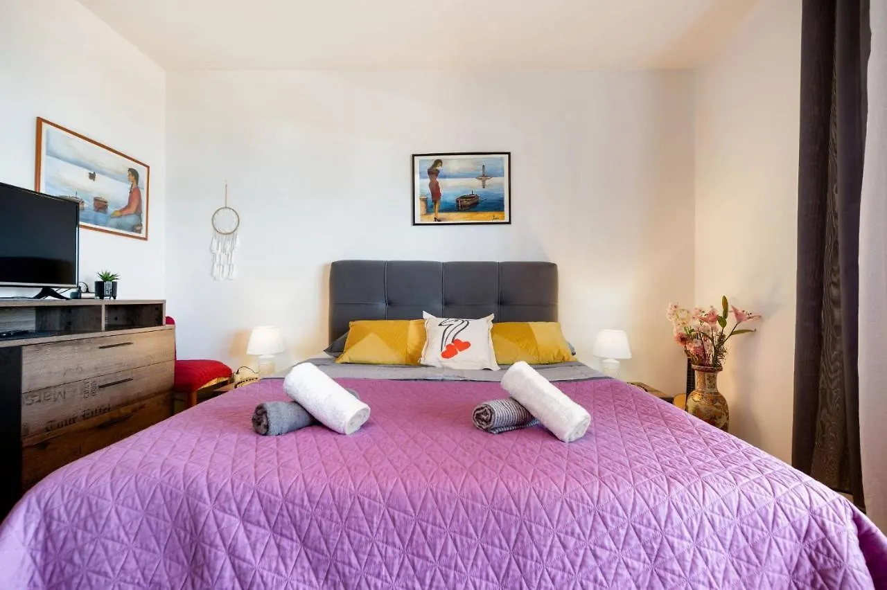 טרוגיר Apartment Lotus קרואטיה