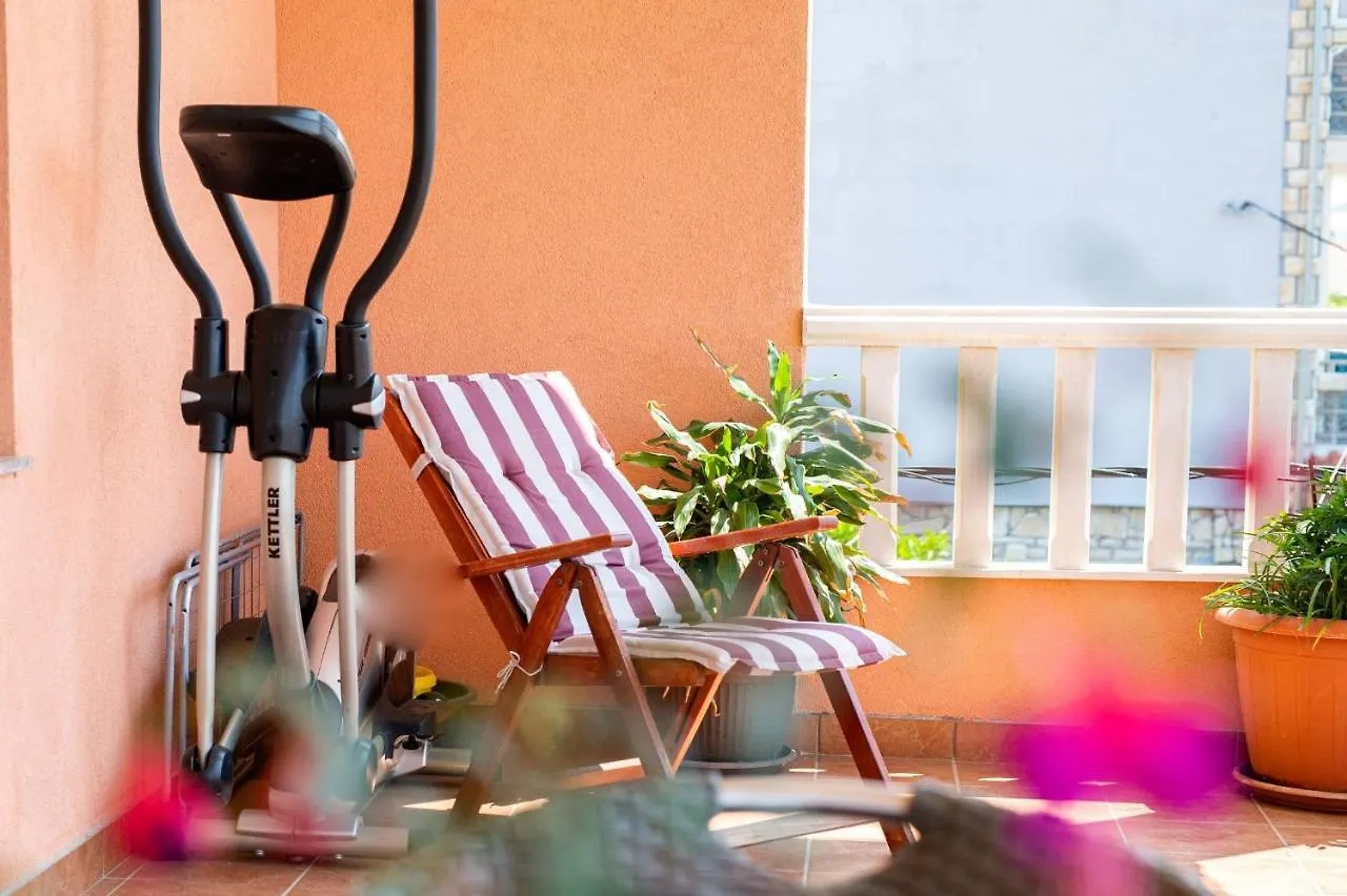 טרוגיר Apartment Lotus קרואטיה
