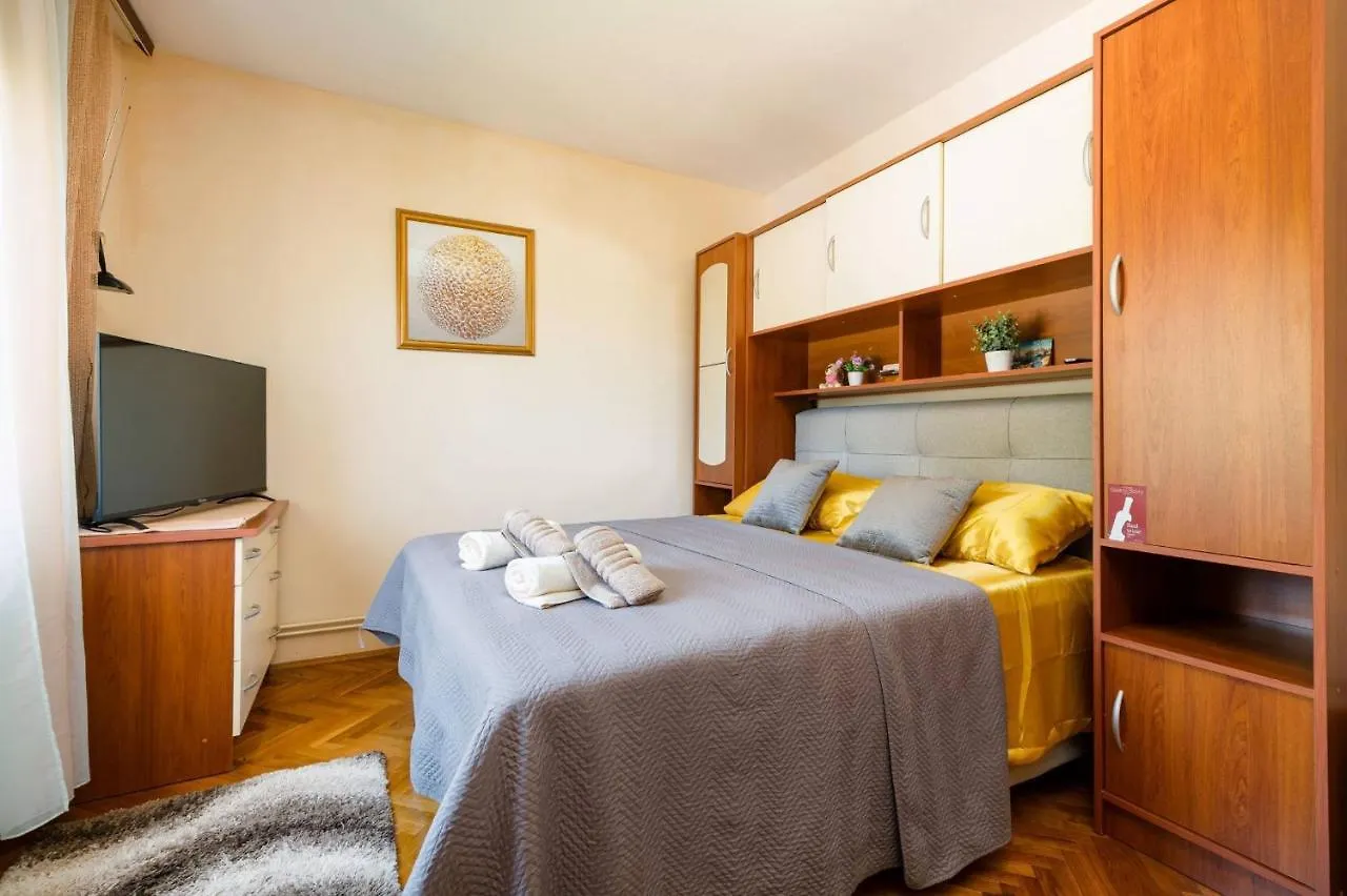 Apartment Lotus Trogir
